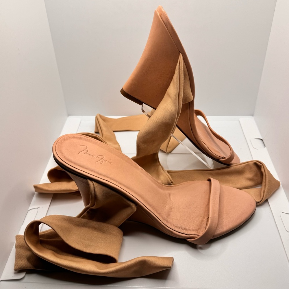 MaxAzria Fabric Lace Up Tie Up Nude Neutral Wedges Heels Shoes